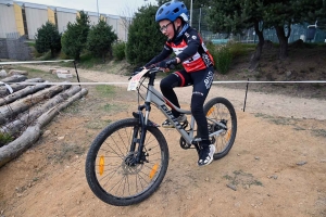 Sainte-Sigolène : 85 jeunes vététistes à toute allure en trial et en cross-country