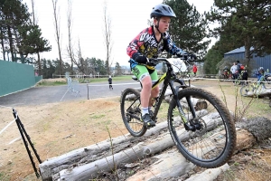 Sainte-Sigolène : 85 jeunes vététistes à toute allure en trial et en cross-country