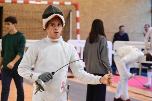 Escrime : les jeunes épéistes se mesurent à Sainte-Sigolène