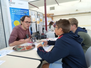 Prévention, santé, écoute : 350 jeunes s&#039;informent à Yssingeaux