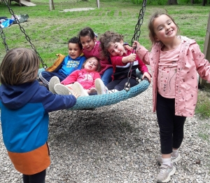 Bas-en-Basset : une journée à la ferme pour des maternelles de l&#039;école Louise-Michel