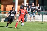 Foot : Mazet-Chambon reste en embuscade