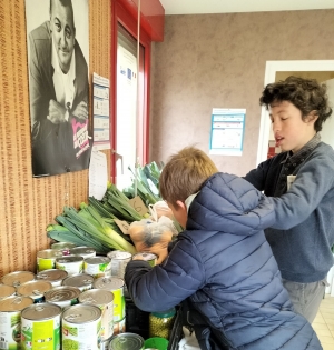 A Sainte-Sigolène, les collégiens toujours en lien avec les Restos du coeur