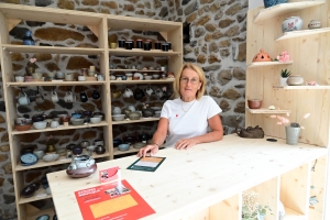 Retournac : des ateliers poterie, un salon de thé et une boutique à &quot;Chenebeyres&quot;