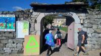 Les inscriptions se prennent à l&#039;école d&#039;Araules, dans le bourg.