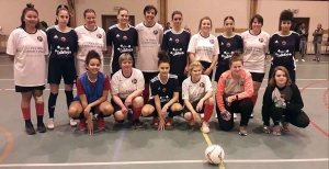 Bas-en-Basset : Andrézieux s&#039;offre le premier tournoi futsal féminin contre les Bassoises