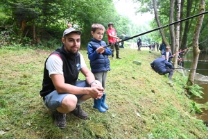 Yssingeaux : les enfants prennent le goût de la pêche dans l&#039;Auze