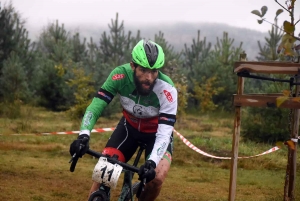 Cyclo-cross : Laurent Marcon a sauté sur l&#039;occasion au Mazet-Saint-Voy