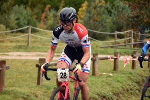 Cyclo-cross : Laurent Marcon a sauté sur l&#039;occasion au Mazet-Saint-Voy