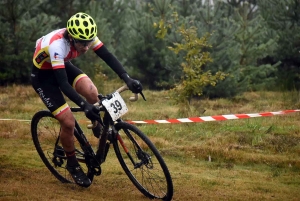 Cyclo-cross : Laurent Marcon a sauté sur l&#039;occasion au Mazet-Saint-Voy