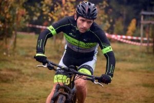 Cyclo-cross : Laurent Marcon a sauté sur l&#039;occasion au Mazet-Saint-Voy