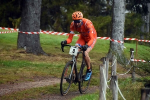 Cyclo-cross : Laurent Marcon a sauté sur l&#039;occasion au Mazet-Saint-Voy