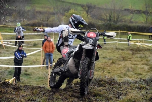 Moto enduro Xtrem : Julien Gauthier s&#039;offre la première Transpire