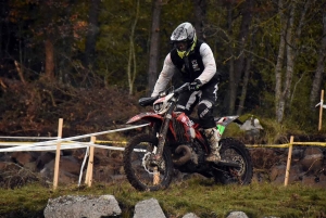 Moto enduro Xtrem : Julien Gauthier s&#039;offre la première Transpire