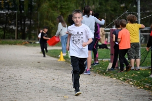 Yssingeaux : les écoliers de Jean-de-la-Fontaine courent pour l&#039;Unicef