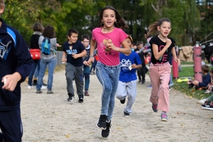 Yssingeaux : les écoliers de Jean-de-la-Fontaine courent pour l&#039;Unicef