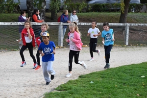 Yssingeaux : les écoliers de Jean-de-la-Fontaine courent pour l&#039;Unicef