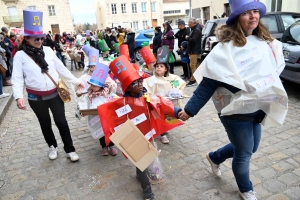 Monistrol-sur-Loire : les enfants ont swingué pour fêter Carnaval (vidéo)