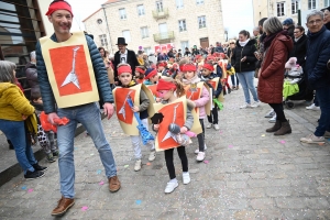 Monistrol-sur-Loire : les enfants ont swingué pour fêter Carnaval (vidéo)