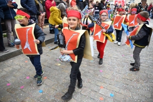 Monistrol-sur-Loire : les enfants ont swingué pour fêter Carnaval (vidéo)