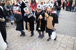 Monistrol-sur-Loire : les enfants ont swingué pour fêter Carnaval (vidéo)