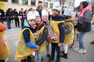 Monistrol-sur-Loire : les enfants ont swingué pour fêter Carnaval (vidéo)