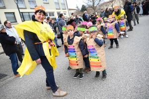 Monistrol-sur-Loire : les enfants ont swingué pour fêter Carnaval (vidéo)