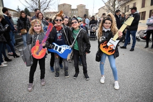 Monistrol-sur-Loire : les enfants ont swingué pour fêter Carnaval (vidéo)