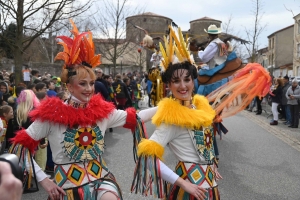 Monistrol-sur-Loire : les enfants ont swingué pour fêter Carnaval (vidéo)