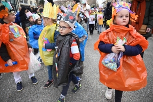 Monistrol-sur-Loire : les enfants ont swingué pour fêter Carnaval (vidéo)