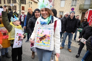 Monistrol-sur-Loire : les enfants ont swingué pour fêter Carnaval (vidéo)