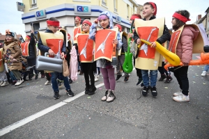 Monistrol-sur-Loire : les enfants ont swingué pour fêter Carnaval (vidéo)