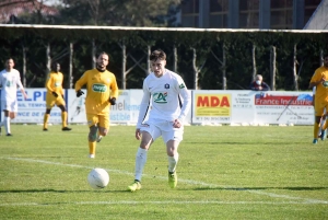 Foot : les photos du match Feurs-Le Puy en Coupe de France