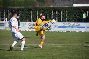 Foot : les photos du match Feurs-Le Puy en Coupe de France