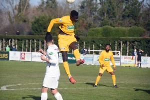 Foot : les photos du match Feurs-Le Puy en Coupe de France