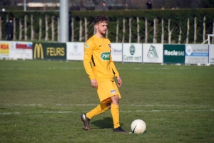 Foot : les photos du match Feurs-Le Puy en Coupe de France