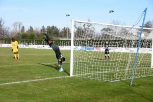 Foot : les photos du match Feurs-Le Puy en Coupe de France