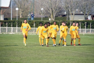 Foot : les photos du match Feurs-Le Puy en Coupe de France