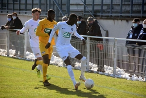 Foot : les photos du match Feurs-Le Puy en Coupe de France