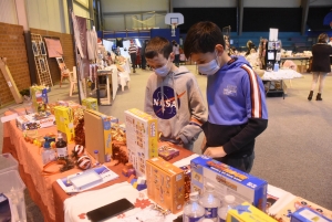 Montfaucon-en-Velay : des marchands et des tours en calèche au marché de Noël