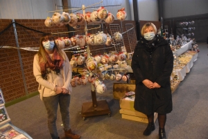 Montfaucon-en-Velay : des marchands et des tours en calèche au marché de Noël