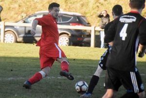 Foot : Tence s&#039;offre Laussonne et file en 8e de finale de la Coupe de la Haute-Loire