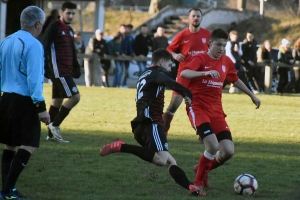 Foot : Tence s&#039;offre Laussonne et file en 8e de finale de la Coupe de la Haute-Loire