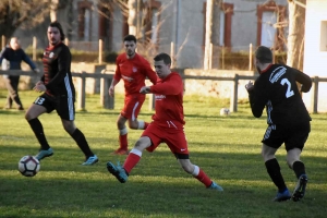 Foot : Tence s&#039;offre Laussonne et file en 8e de finale de la Coupe de la Haute-Loire