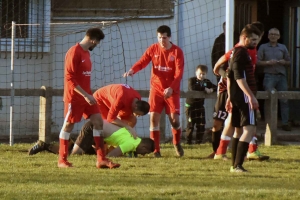 Foot : Tence s&#039;offre Laussonne et file en 8e de finale de la Coupe de la Haute-Loire