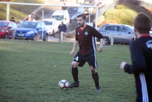 Foot : Tence s&#039;offre Laussonne et file en 8e de finale de la Coupe de la Haute-Loire