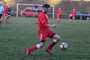 Foot : Tence s&#039;offre Laussonne et file en 8e de finale de la Coupe de la Haute-Loire