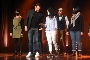 Festival du rire : 250 spectateurs participent à des expériences autour de l&#039;hypnose à Yssingeaux