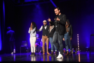 Festival du rire : 250 spectateurs participent à des expériences autour de l&#039;hypnose à Yssingeaux