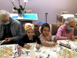 Saint-Maurice-de-Lignon : des activités partagées au Bel âge par les bambins de la crèche